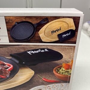 Parini Cast Iron Fajita Skillet Set Wood Trivet NWT